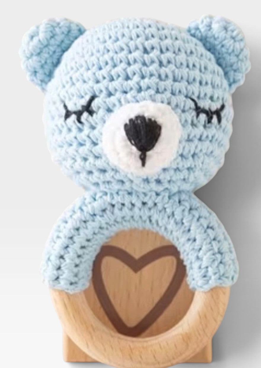 FET handknitted rattle