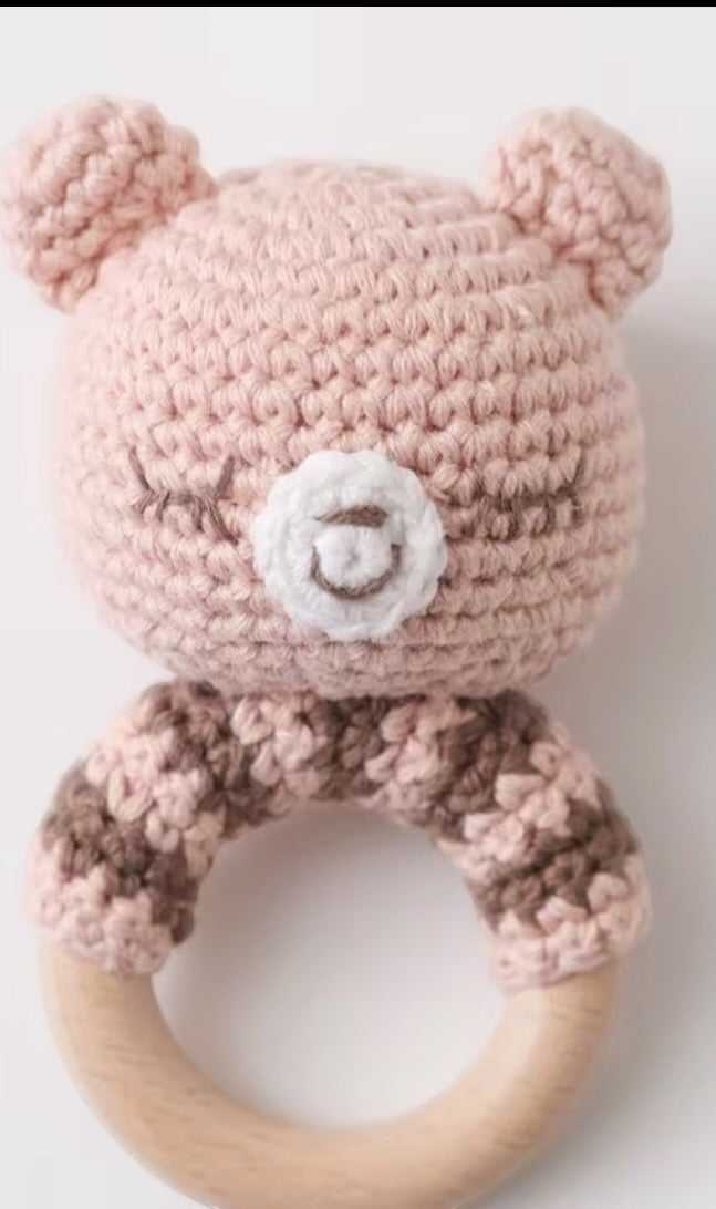 FET handknitted rattle