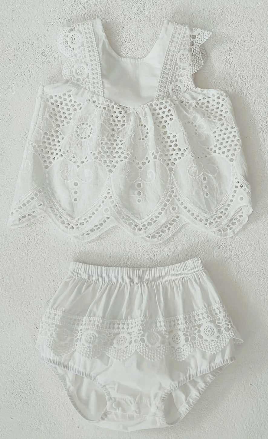 BT Set2 Broderie Anglaise set