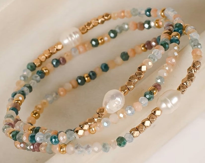 FET Seed beaded bracelet with heart
